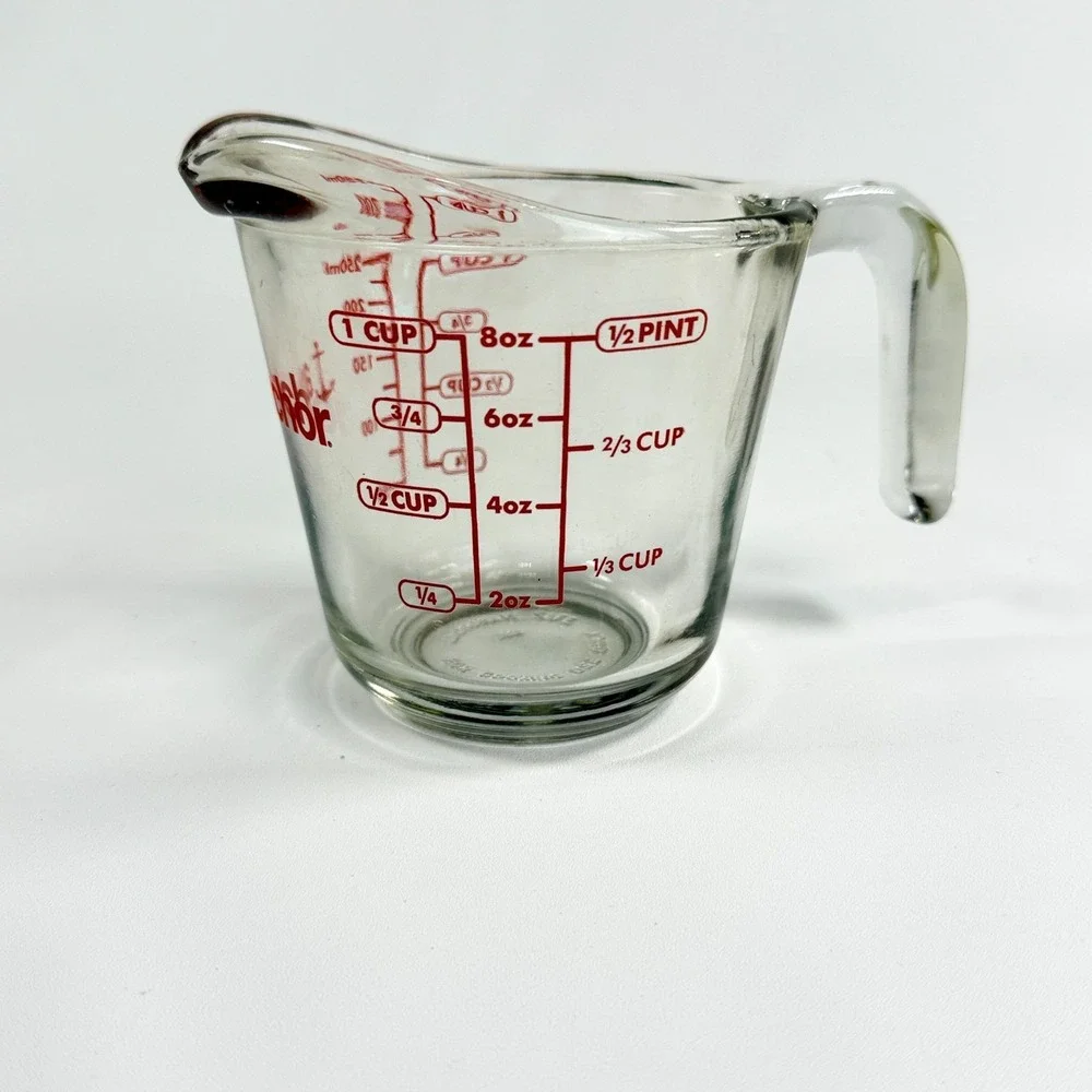 ANCHOR HOCKING Glass Measuring Cup 1 Cup 8 oz Red Lettering Clear With Handle